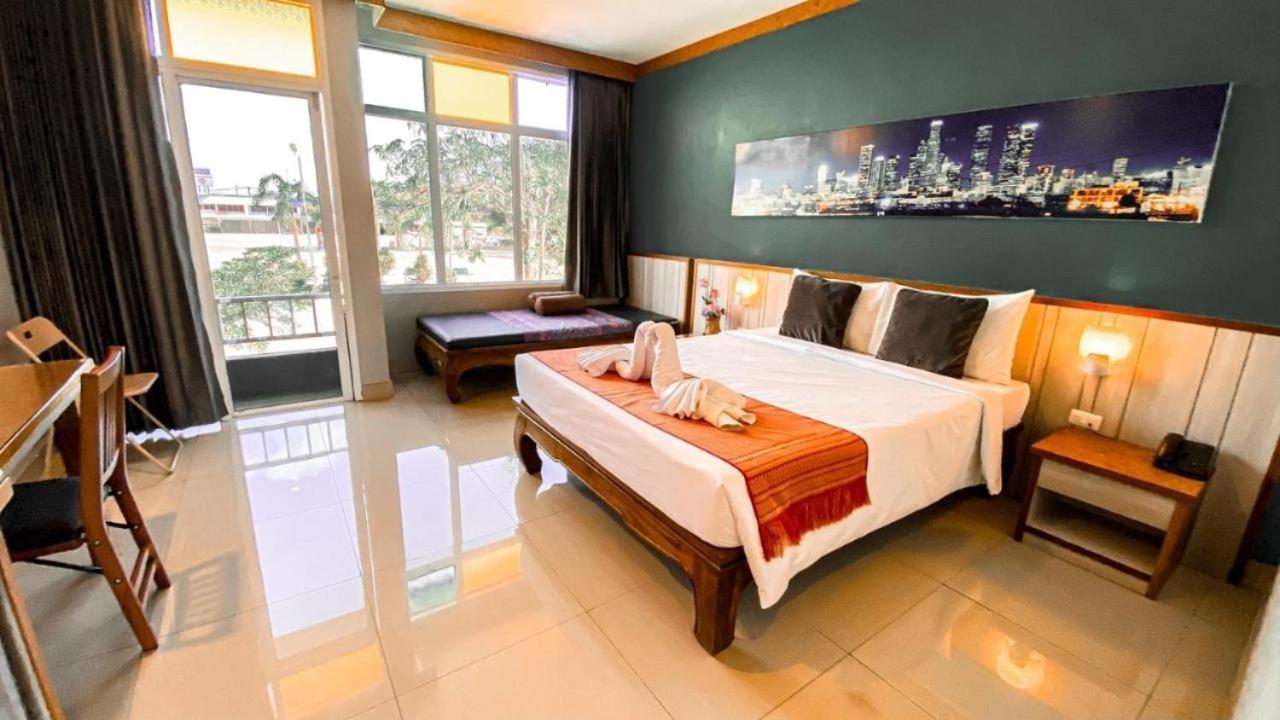 K2 Hotel @ Airport Surat Thani Exterior photo